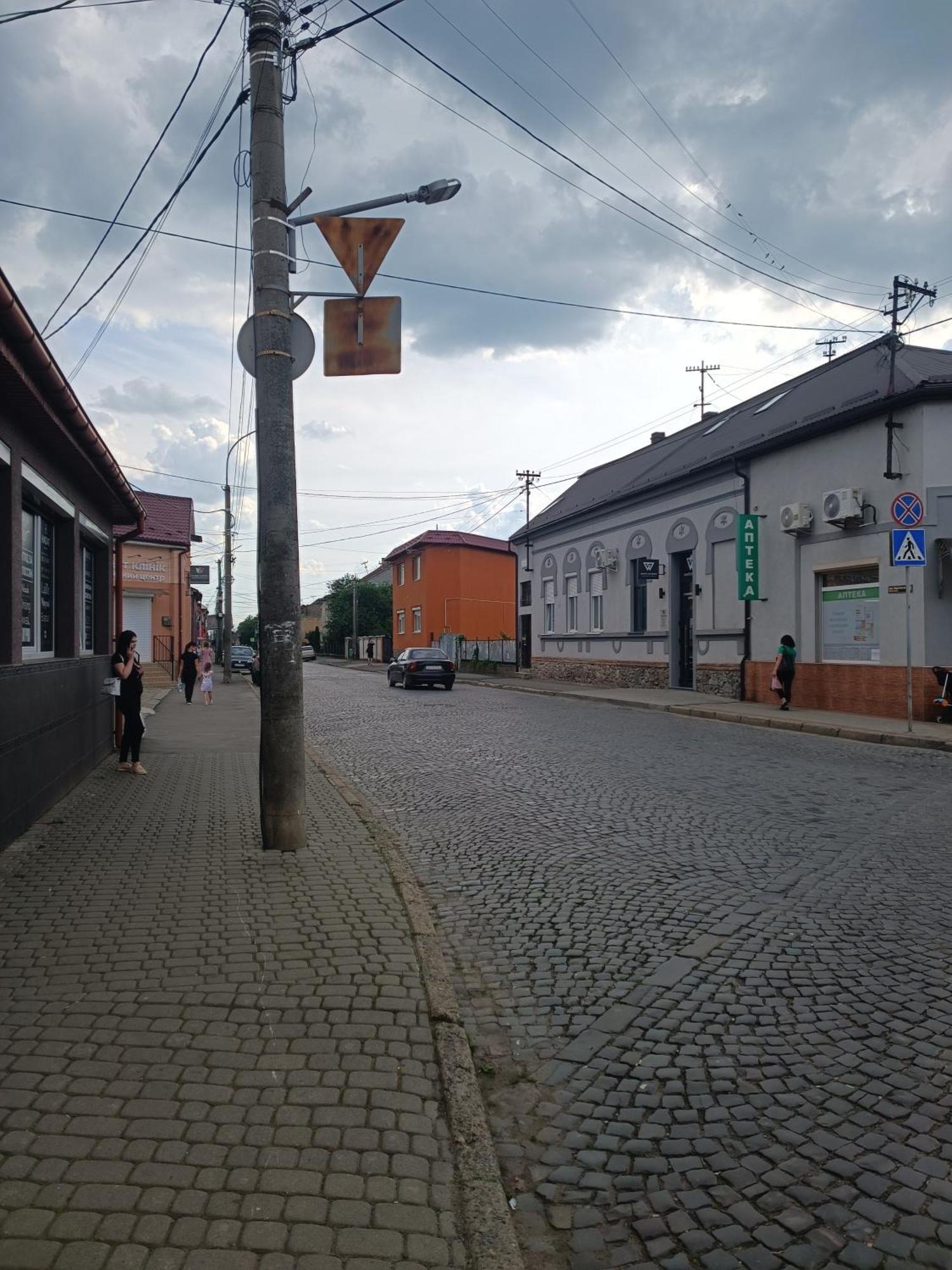 Apartments Domovik On Beregovskaya 3 Mukacheve Luaran gambar