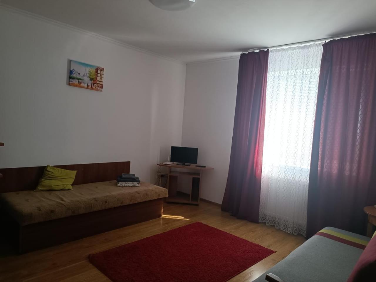 Apartments Domovik On Beregovskaya 3 Mukacheve Luaran gambar